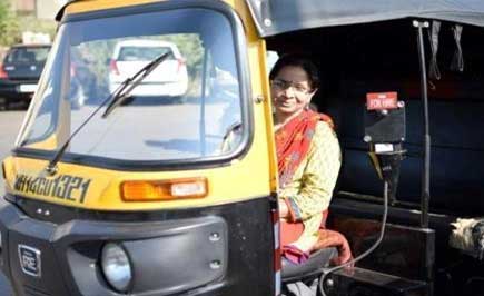 sheela_davare_autorikshaw_driver